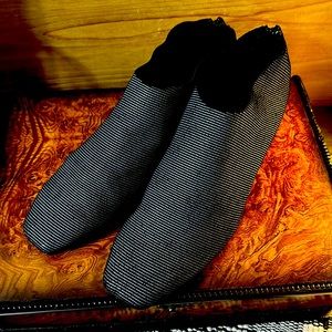 Like New Figura by Sarili Bootie Shoe Size 40